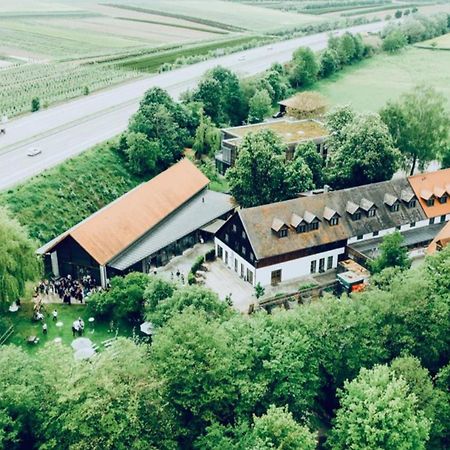Hotel Waldvogel Leipheim Exterior foto